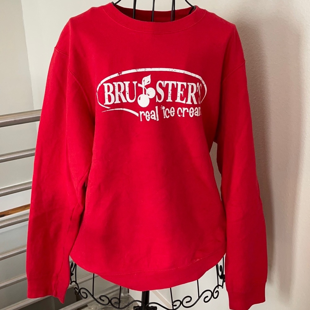 VTG: Bruster’s Real Ice Cream Crewneck - Medium